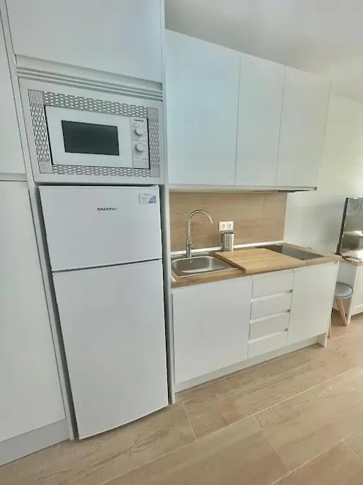 Apartamento Completo Estudio Con Piscina En La Playa La Cala Del Moral